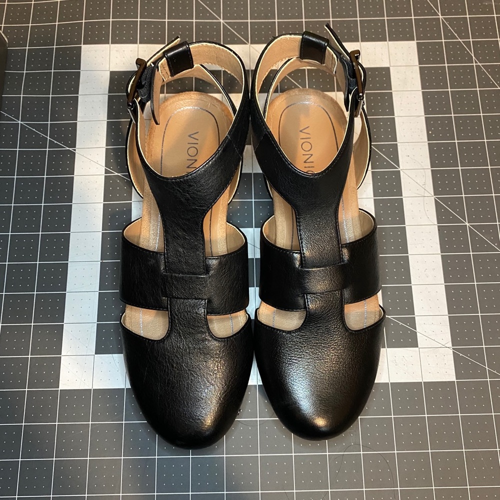🖤NIB Comfy Clogs 🖤